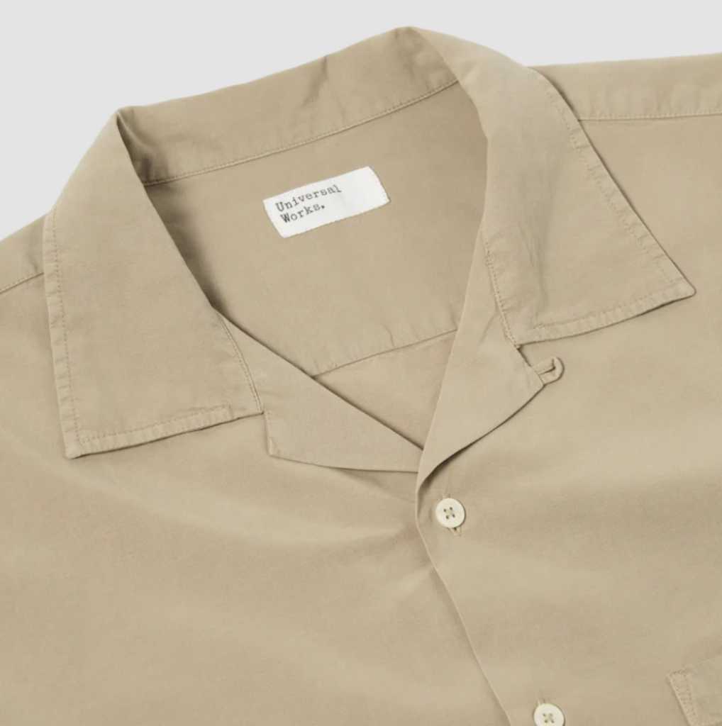 Universal Works Camp Shirt II in Summer Oak Gardenia Lycot: Relaxed fit shirt with modern design, crafted from Lyocell and cotton blend. Perfect for summer with its soft feel and stylish details