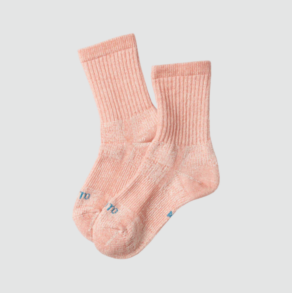 Socks in Salmon, featuring soft organic cotton, arch support, and a comfortable elastic cuff. Made in Japan.